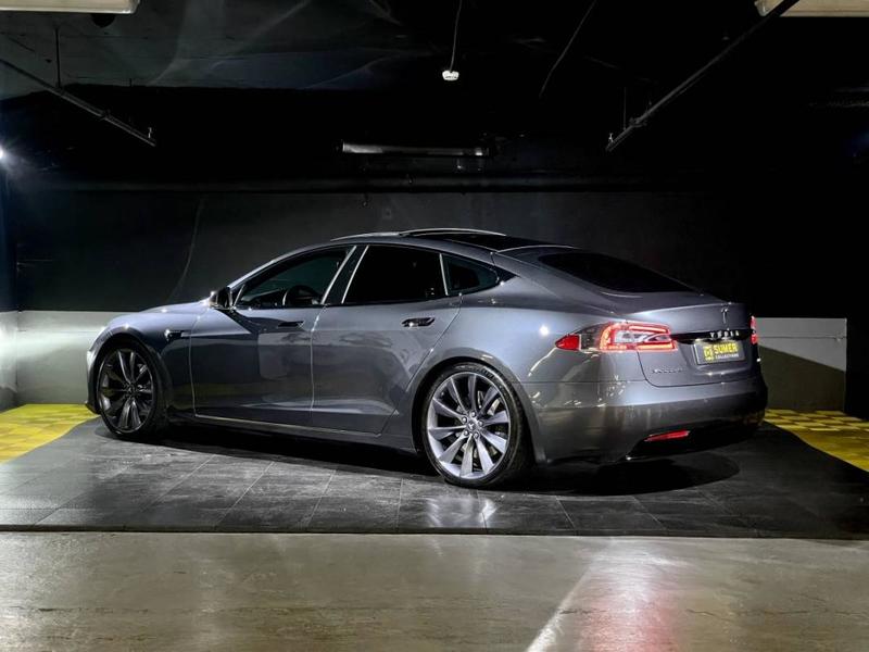 Tesla Model s 100 kWh Dual Motor