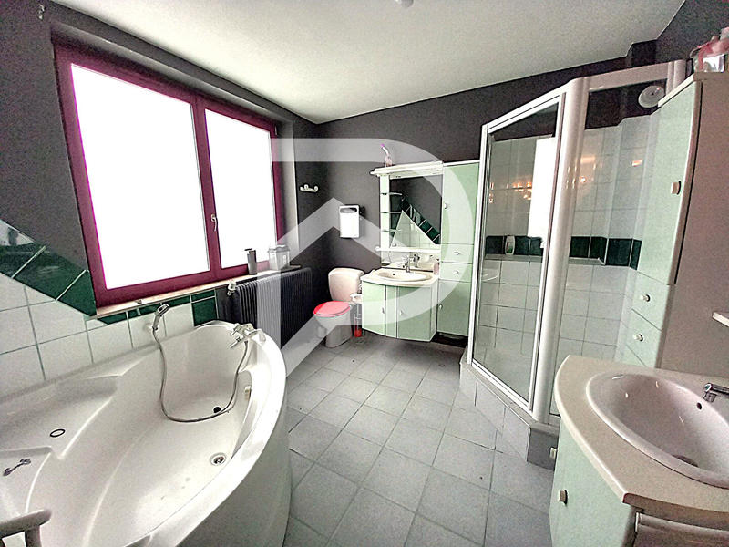 Maison - 115 m² - 6 pièces