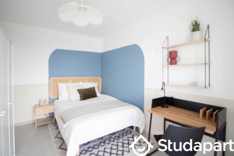 Chambre - 10 m² - 1 pièce