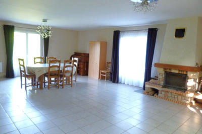 Maison - 130 m² - 7 pièces