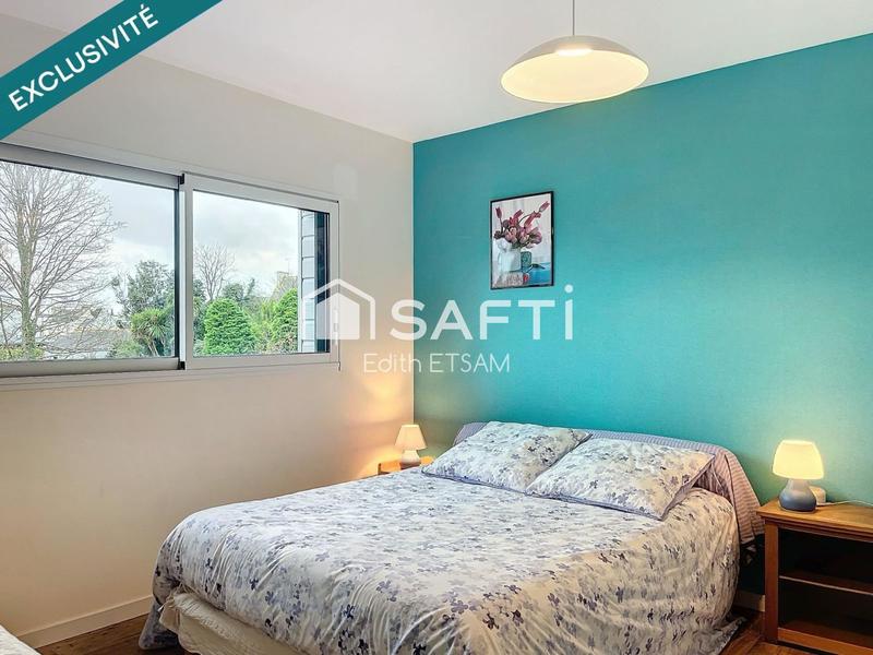 Maison - 220 m² - 8 pièces