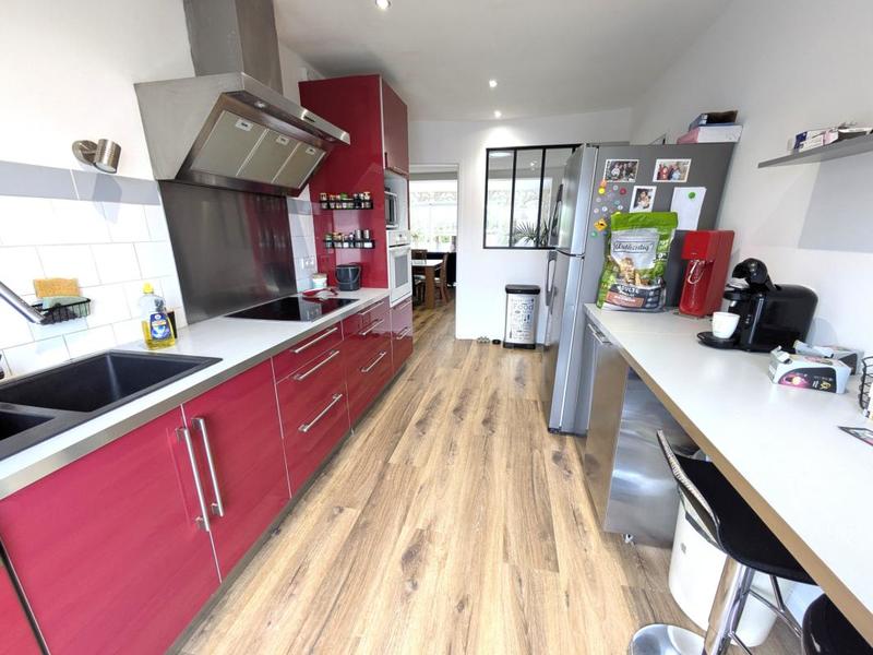 Maison - 140 m² - 7 pièces