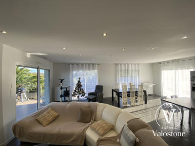 Maison traditionnelle - 119 m² - 5 pièces