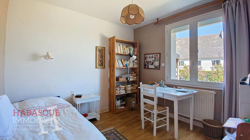 Maison - 170 m² - 9 pièces