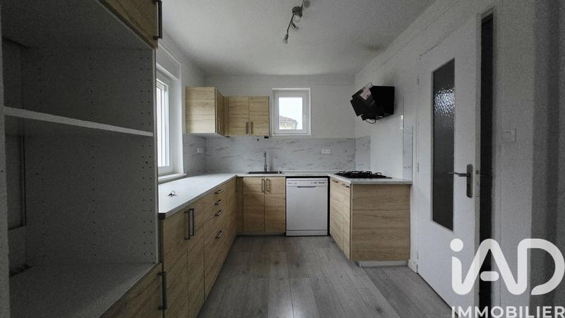 Maison - 81 m² - 5 pièces