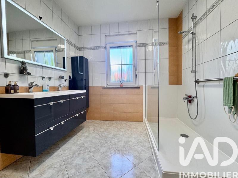 Maison - 197 m² - 7 pièces