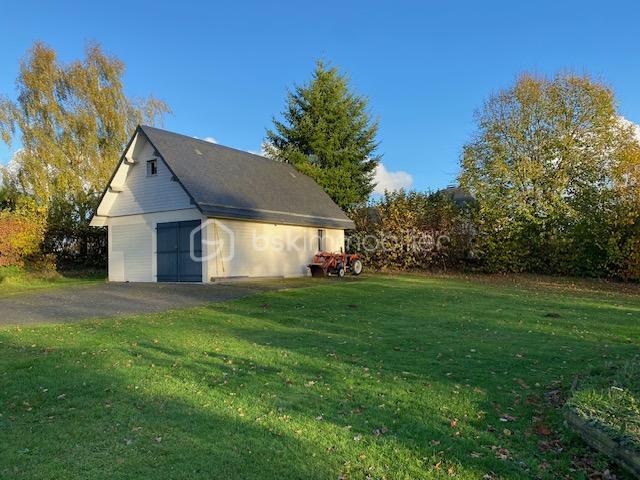 Maison - 262 m² - 6 pièces