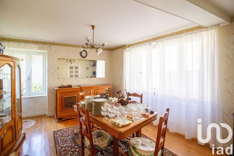 Maison - 142 m² - 7 pièces