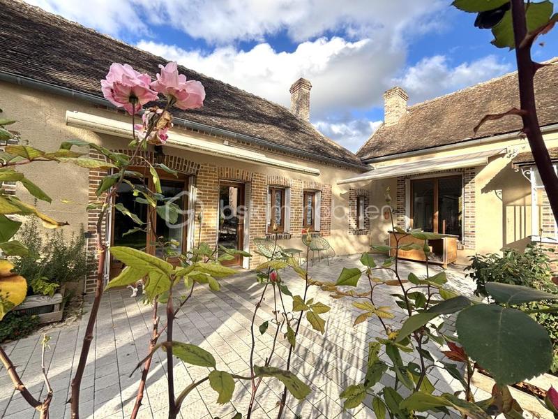 Propriété - 230 m² - 7 pièces