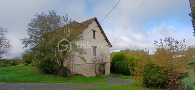 Maison traditionnelle - 130 m² - 8 pièces