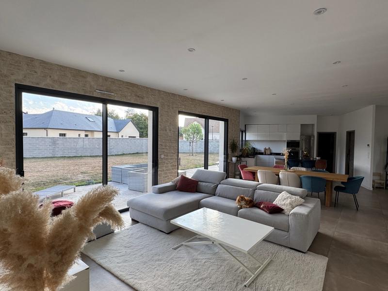 Maison - 150 m² - 5 pièces