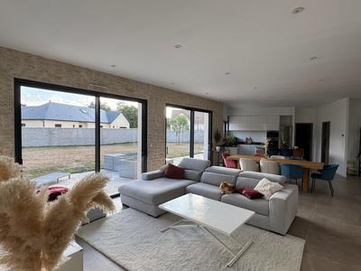 Maison - 150 m² - 5 pièces