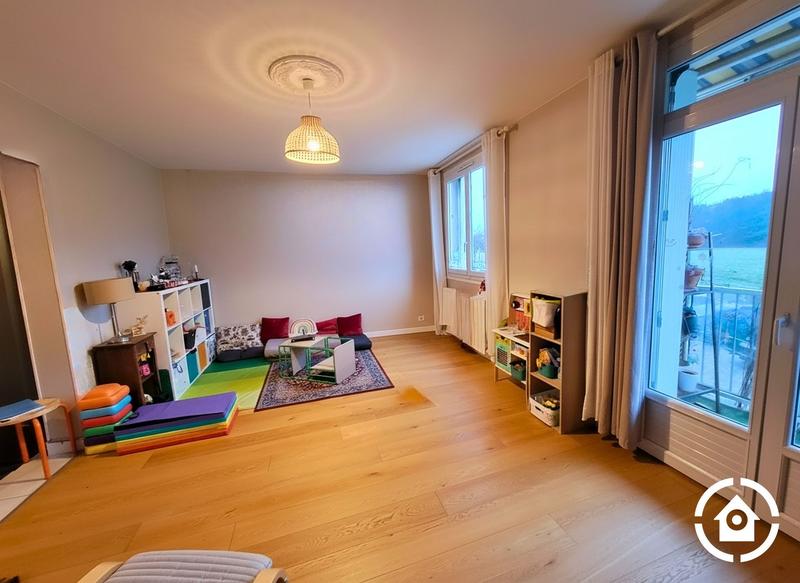 Appartement - 91 m² - 4 pièces