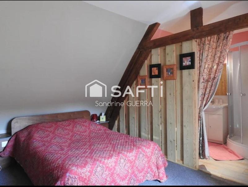 Maison - 200 m² - 10 pièces