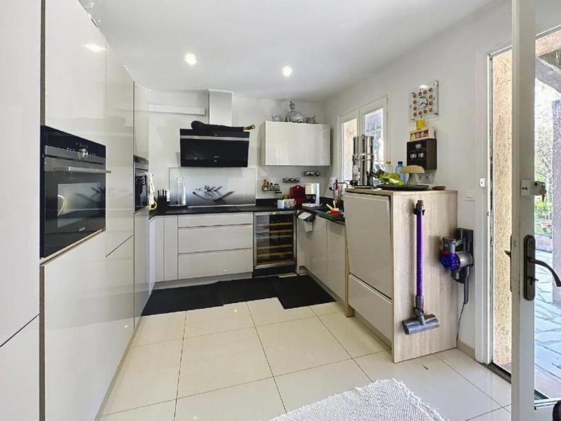 Maison - 106 m² - 4 pièces