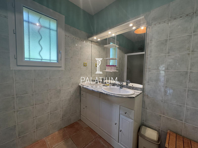 Maison traditionnelle - 160 m² - 6 pièces