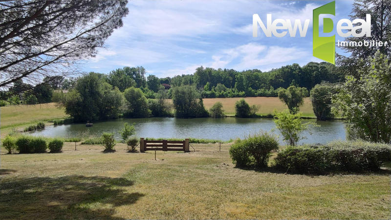 Maison - 217 m² - 6 pièces