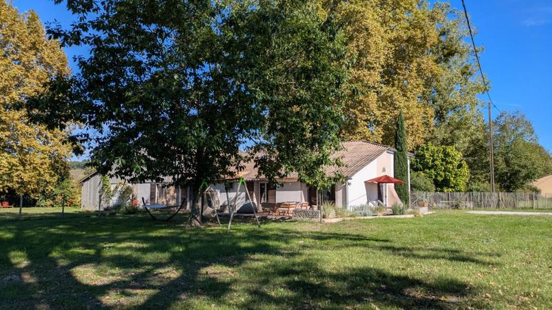 Maison - 266 m² - 10 pièces