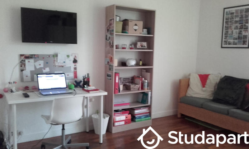 Chambre - 10 m² - 1 pièce