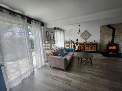 Maison - 156 m² - 7 pièces