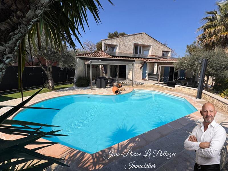 Maison - 138 m² - 5 pièces