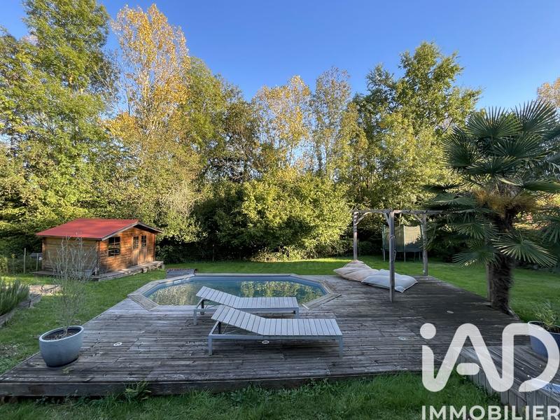 Maison - 200 m² - 7 pièces