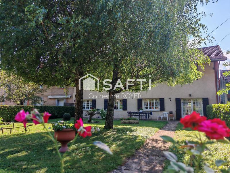 Maison - 202 m² - 8 pièces