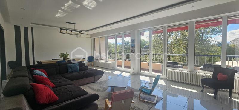 Appartement - 128 m² - 4 pièces