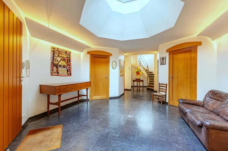 Maison - 229 m² - 6 pièces