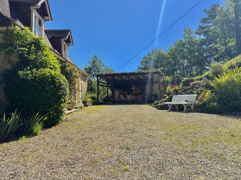 Maison traditionnelle - 163 m² - 7 pièces