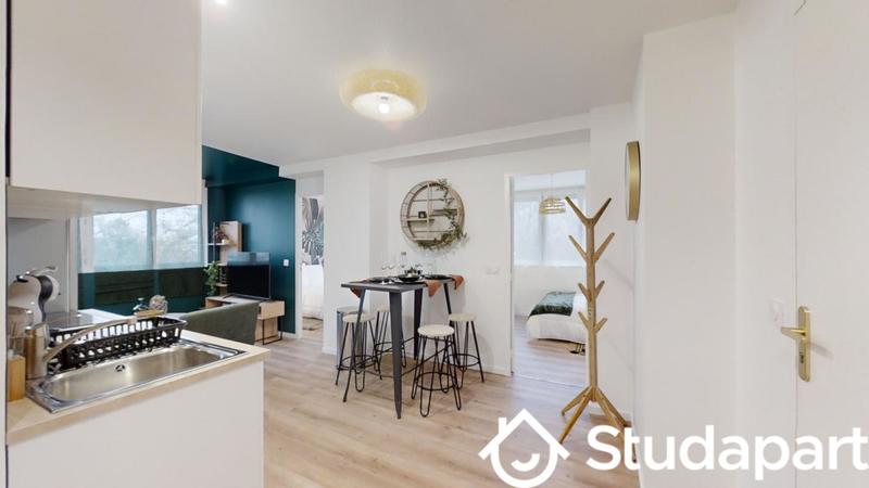 Chambre - 9 m² - 1 pièce