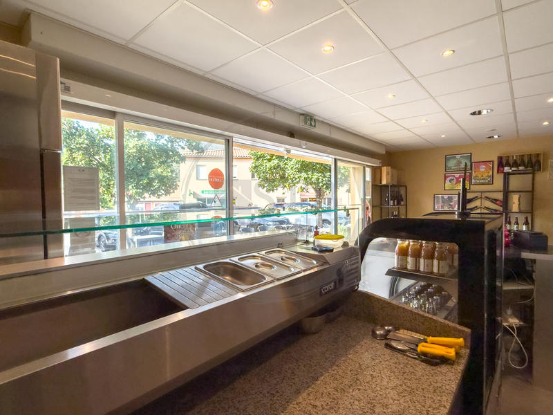 Fonds de commerce - Magasins - 65 m²