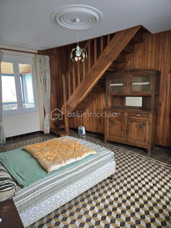 Maison en pierre - 80 m² - 5 pièces