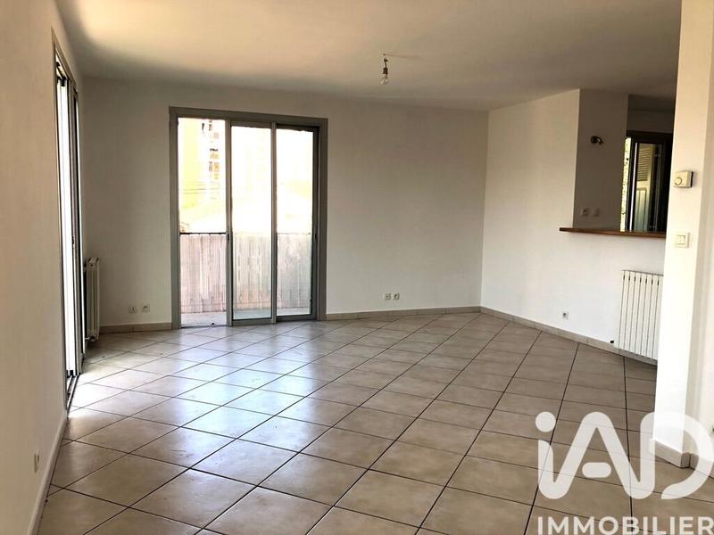 Appartement - 81 m² - 3 pièces