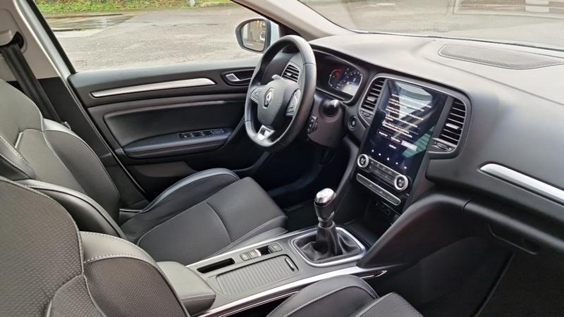 Renault Mégane IV Berline blue dci 115 - 21n intens