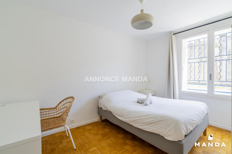 Chambre - 11 m² - 5 pièces