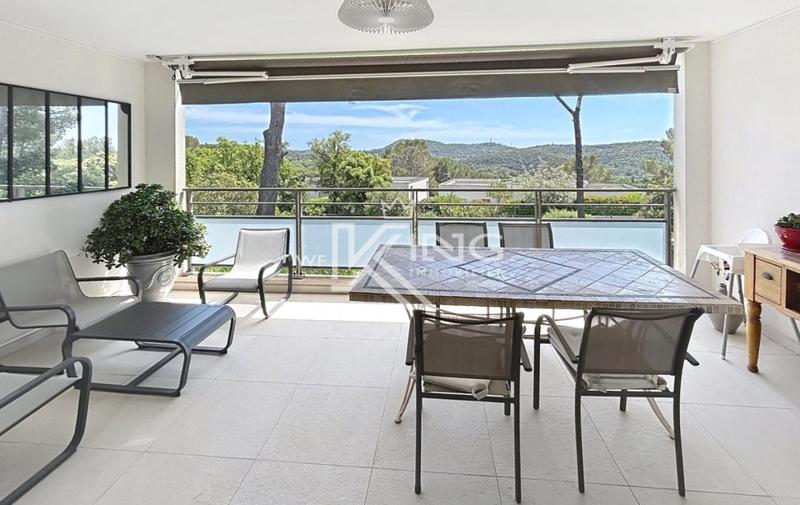 Appartement - 81 m² - 3 pièces