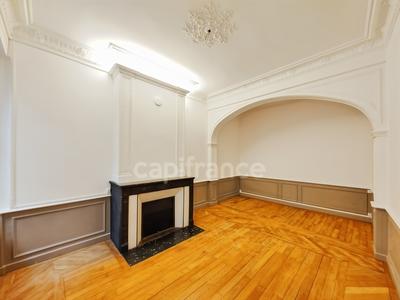 Appartement - 143 m² - 4 pièces