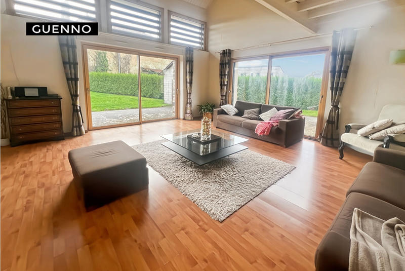 Maison - 171 m² - 7 pièces