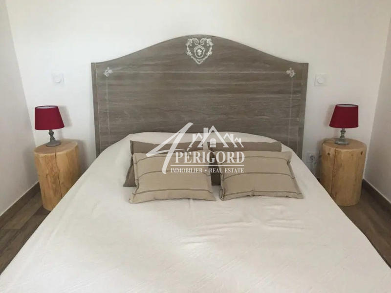 Maison - 555 m² - 16 pièces