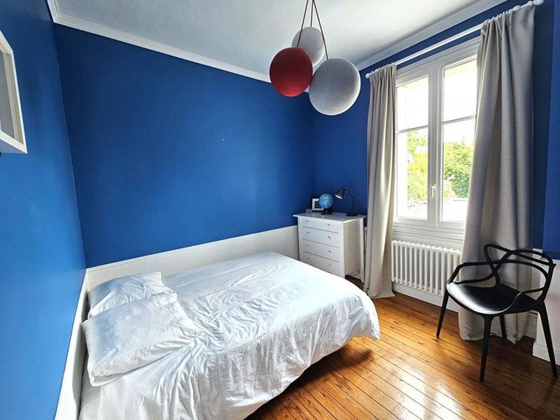 Maison - 170 m² - 9 pièces