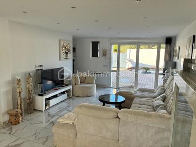 Villa - 170 m² - 5 pièces