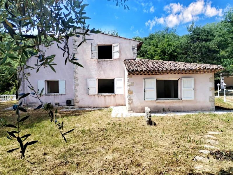 Villa - 201 m² - 6 pièces