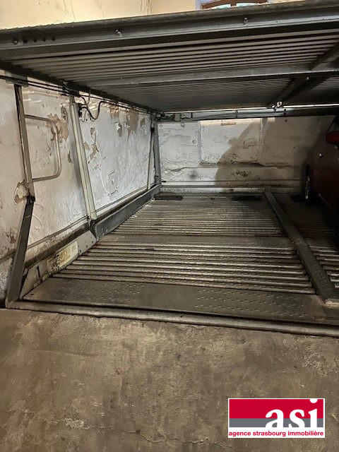 Parking / Garage - 11 m²