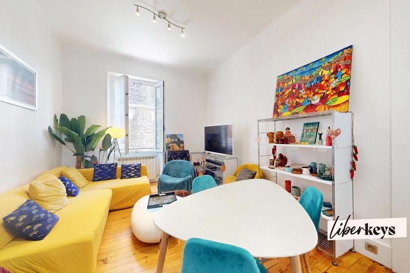 Appartement - 75 m² - 3 pièces