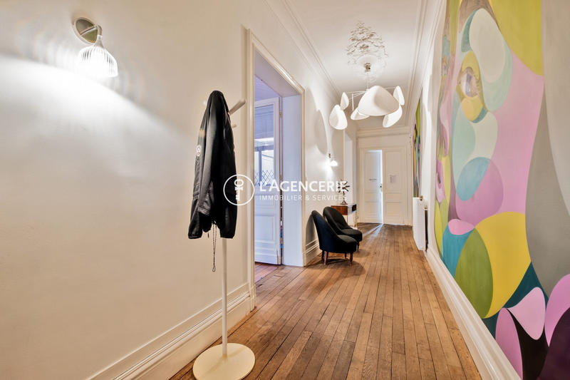 Bureau - 92 m² - 4 pièces