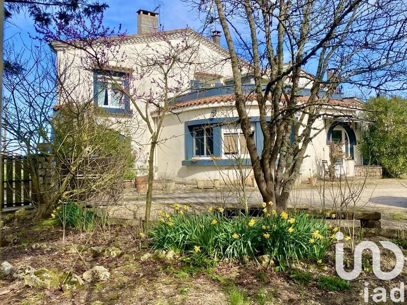 Maison - 209 m² - 7 pièces
