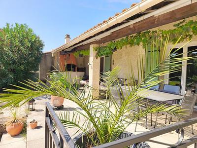 Maison - 213 m² - 7 pièces