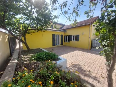 Maison - 110 m² - 4 pièces