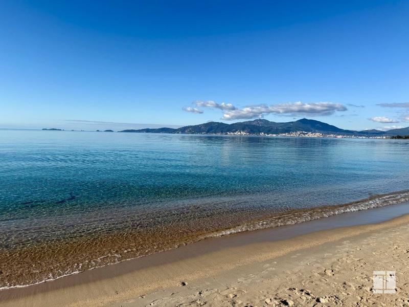 Maison - 62 m² - 4 pièces